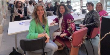 Begoña Gómez del Río anima a las familias de Cantabria a abrir sus hogares a los menores que tutela el Gobierno