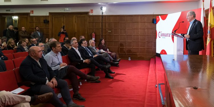 El Gobierno de Cantabria quintuplica su apoyo a la Cámara de Comercio en 2025