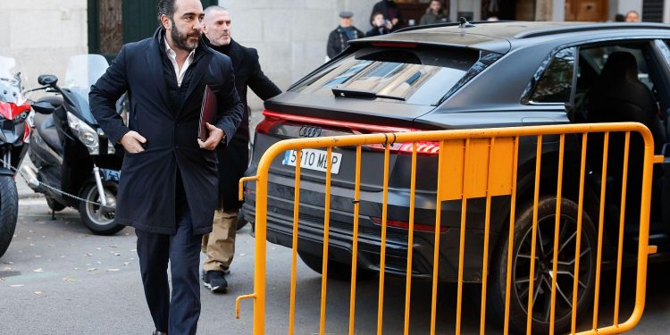 Aldama acusa a Ábalos y al PSOE de recibir comisiones millonarias por obras públicas