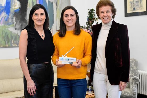 la-alcaldesa-de-santander-felicita-a-beatriz-p-rez-por-su-exitosa