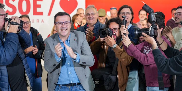 Miguel Ángel Gallardo refuerza su liderazgo en el PSOE de Extremadura con un 62,6 % de los votos