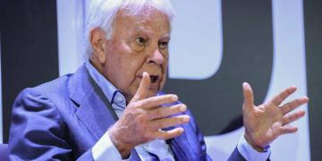 Felipe González pide la dimisión de Álvaro García Ortiz como fiscal general del Estado
