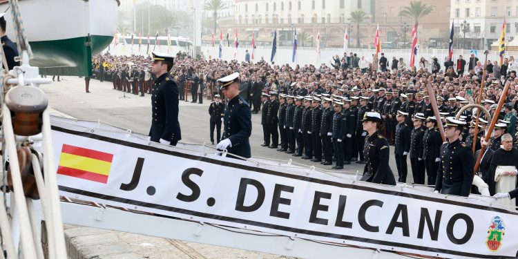 El buque escuela Juan Sebastián de Elcano inicia su 97º crucero de instrucción con la princesa Leonor a bordo