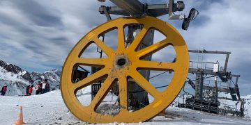 Accidente en el telesilla de Astún deja una treintena de heridos y provoca el cierre de la estación