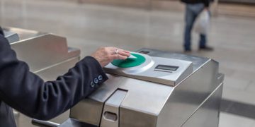 El Ministerio de Transportes trabaja en el billete único de transporte público para 2026