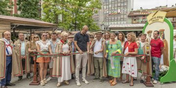 Torrelavega celebra la XI Feria del Hojaldre con tradición, música y sabor