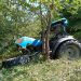 Rescatado con heridas graves un hombre tras volcar su tractor en una ladera en Tudanca