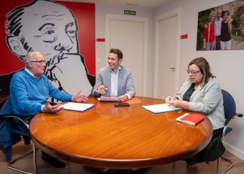 La escuela Alfredo Pérez Rubalcaba inicia su último trimestre con ponencias sobre Cantabria en Europa y desigualdad de género