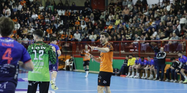 El Bathco Torrelavega recibe al intratable Barça en un Vicente Trueba que rozará el lleno