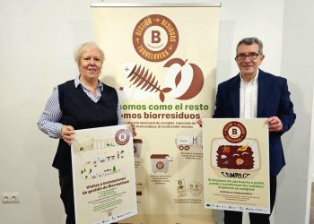 Torrelavega inicia la campaña informativa previa a la implantación del contenedor marrón