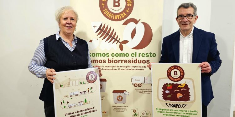 Torrelavega inicia la campaña informativa previa a la implantación del contenedor marrón