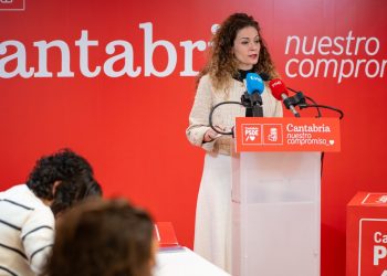 El PSOE acusa a Buruaga de “laminar la autonomía financiera” de Cantabria con la absorción de SOGARCA por Iberaval