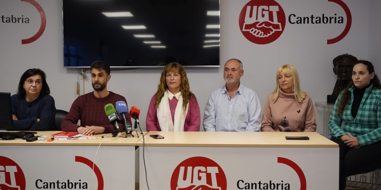 El comité de la Sociedad Regional de Educación, Cultura y Deporte convoca movilizaciones y una huelga en abril para exigir un convenio colectivo
