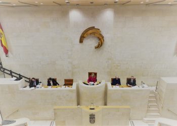 El Parlamento debatirá ampliar las ayudas a víctimas del terrorismo en su 91º pleno