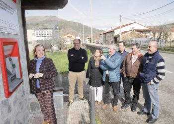 Gobierno de Cantabria refuerza servicios en Villafufre para frenar el despoblamiento rural