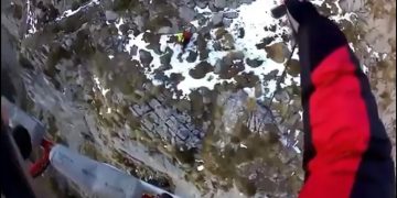 Rescatados dos montañeros enriscados en Picos de Europa por el helicóptero del Gobierno cántabro