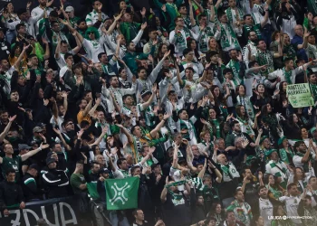 El Racing responde al Castellón: «Comportamientos que ponen en riesgo la integridad de los jugadores no se pueden obviar»