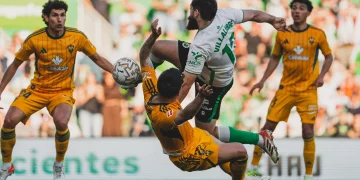 Adiós a la racha, el Albacete endosa un 0‑4 al Racing en El Sardinero