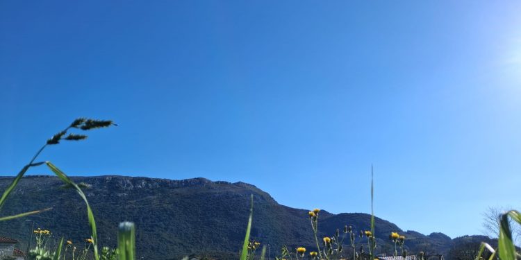 Más de seis mil firmas se suman a las alegaciones contra los polígonos eólicos y el proyecto de baterías de Fuente Las Varas en la zona oriental de Cantabria