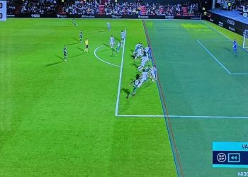 El Racing se queda sin victoria en Ceuta por dos goles anulados en fuera de juego muy cuestionados