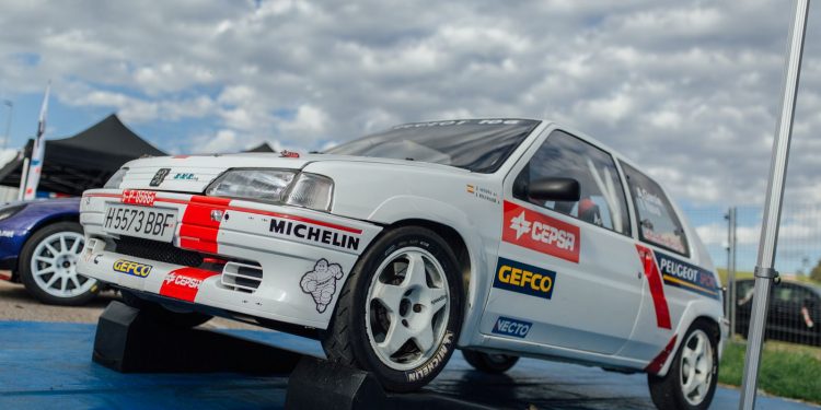 El Rallye Festival Hoznayo completa las verificaciones previas al inicio del fin de semana de competición