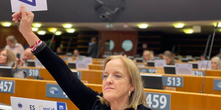 La consejera de Presidencia reclama en Bruselas plena participación regional y presupuesto sólido para cohesión