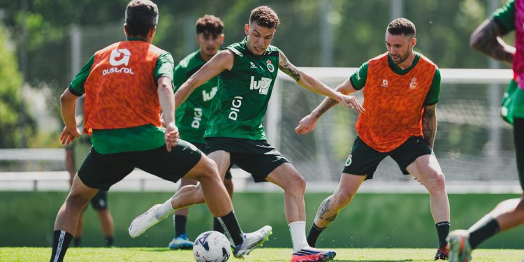 El Racing arranca la pretemporada con 26 futbolistas y un estreno marcado por la cantera