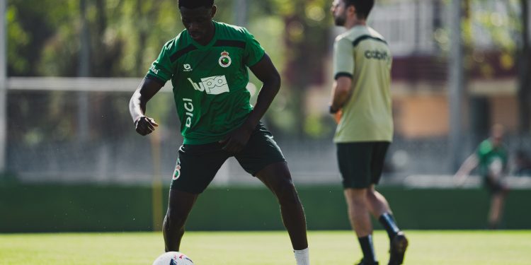 El Racing arranca la pretemporada con 26 futbolistas y un estreno marcado por la cantera