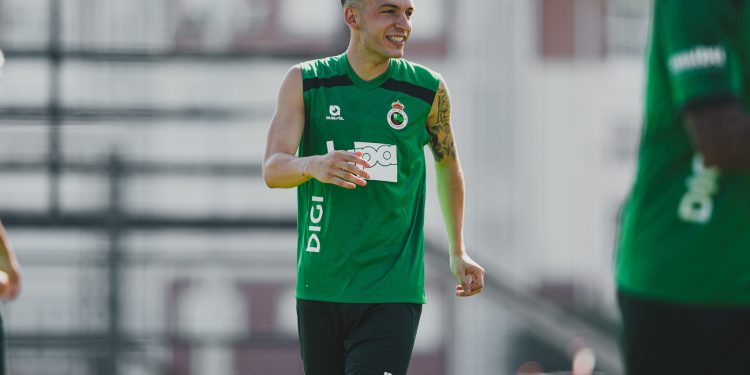 El Racing arranca la pretemporada con 26 futbolistas y un estreno marcado por la cantera