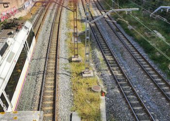 Muere un hombre de 51 años arrollado por un tren en Santander