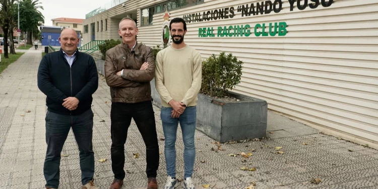 El Real Racing Club y el Club Deportivo Elemental Santillana sellan un convenio de colaboración hasta 2025