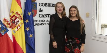 Fernández felicita a la bailarina y coreógrafa Cristina Romaña por su victoria en el mundial de danza de México y elogia su «capacidad de superación y trayectoria ejemplar