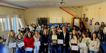 El Ayuntamiento felicita al colegio El Salvador por su premio nacional al emprendimiento con el proyecto ‘Segunda vida’
