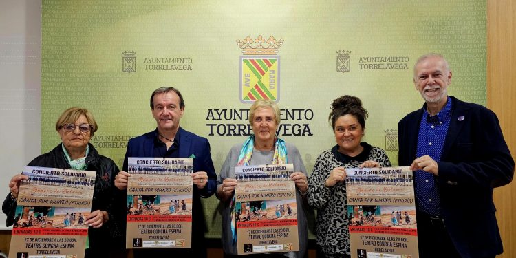 Presentado en Torrelavega el concierto solidario de Jueves de Boleros ‘Canta por Wukro’ (Etiopía)