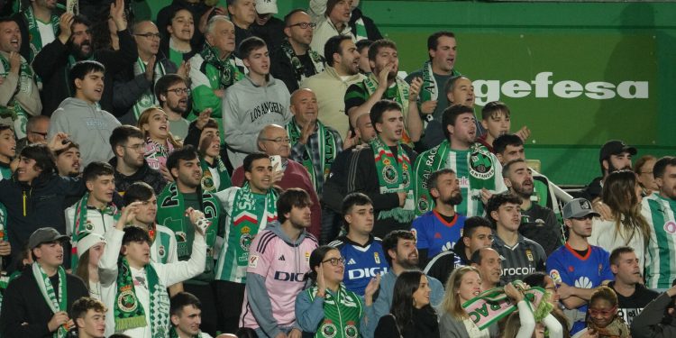 Empate en el derbi norteño entre Racing y Oviedo