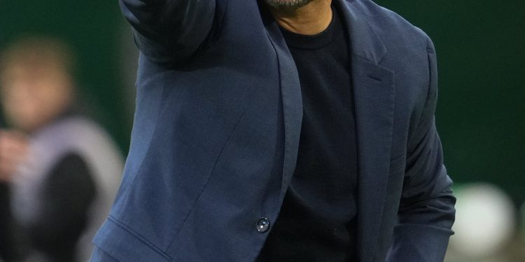 Empate en el derbi norteño entre Racing y Oviedo