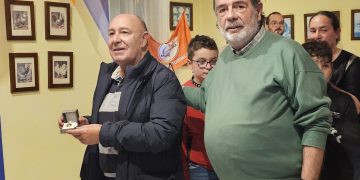 El BM Torrelavega concede la Medalla de Oro del club a José López Cortés