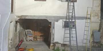 Un hombre y una mujer mueren en un incendio en Heras