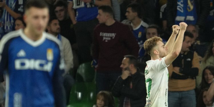 Empate en el derbi norteño entre Racing y Oviedo