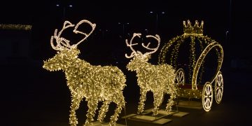 Unas 30.000 luces LED iluminan la Navidad en Piélagos