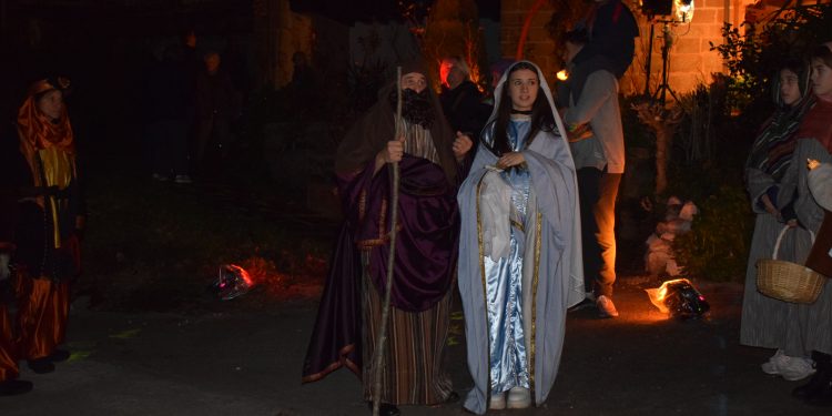 Más de un centenar de figurantes recrean el Belén Viviente de Quijano de Piélagos