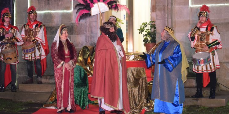 Más de un centenar de figurantes recrean el Belén Viviente de Quijano de Piélagos