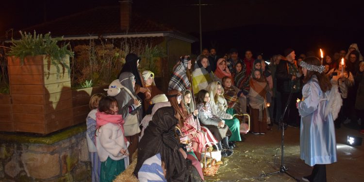 Más de un centenar de figurantes recrean el Belén Viviente de Quijano de Piélagos