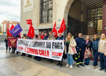 La plantilla de la empresa de limpieza de Correos solicita mayor control de las condiciones para el nuevo concurso tras cinco meses sin cobrar