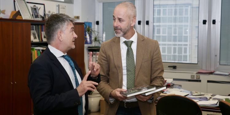 Educación acometerá mejoras de climatización en el CEIP El Castañal de Selaya