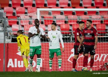 Tablas sin goles, aunque con ocasiones, en Anduva