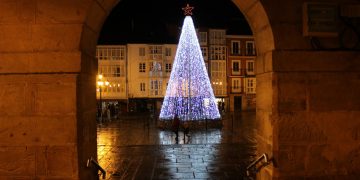 Reinosa enciende el alumbrado navideño