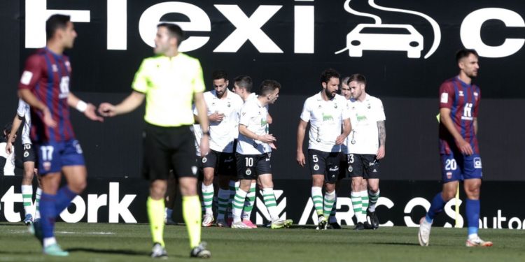 Al Racing le remontan