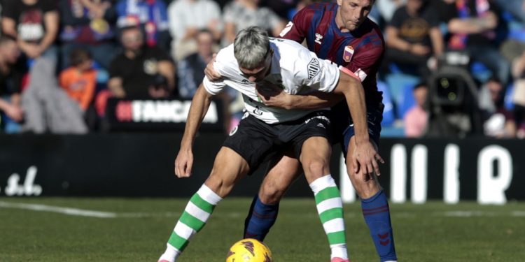 Al Racing le remontan