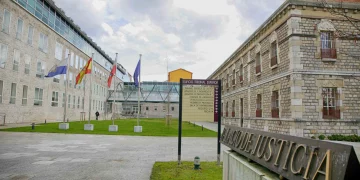 La Audiencia de Cantabria condena a dieciséis años de prisión a un hombre que trató de matar a su mujer y a su hija por estrangulación